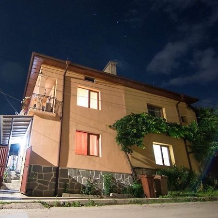 Къща За Гости Фън Шуй 88 Dobrinishte Exterior foto